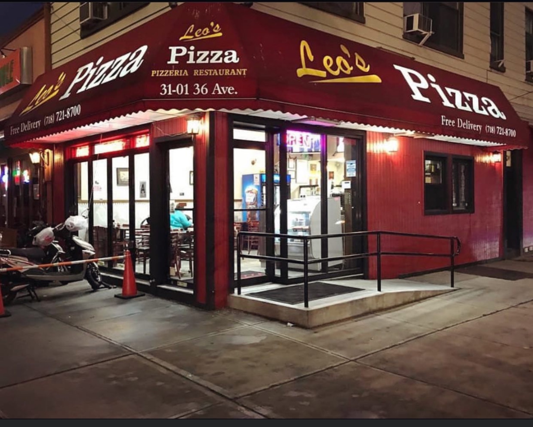 Leo's Pizza storefront on 36th Ave